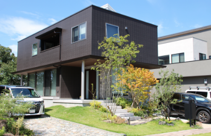 竣工　外観　写真