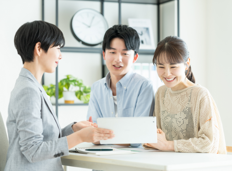 夫婦　打ち合わせ風景　写真