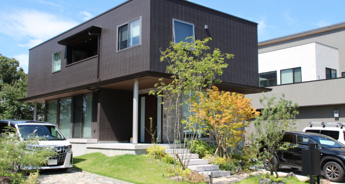 竣工　外観　写真